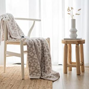 DLUXEV Luxurious Super Soft Throw Blanket, Fluffy Cozy Taupe Tan Blanket for Bed, Knitted Breathable Comfy Texture, Chic Wild Cheetah Print Throw for Sofa/Couch, Beige & Cream Leopard 50"x60"