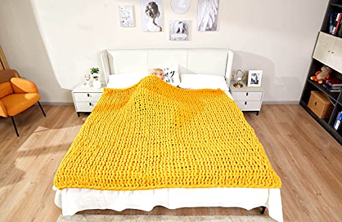 APIXO Chunky Knit Blanket Chenille Throw 60''x 80''- Tight Braided Thick Cable Knit Throw for Sofa or Bed - 100% Hand Made Chenille Weighted Blanket, Ginger-152x200cm