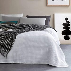 Filament Alley 100% Cotton Waffle Weave Bed Blanket White King 108x90 Inch Breathable Lightweight Comforter Throw Blanket Travel Throw Blanket Couch Bed Sofa