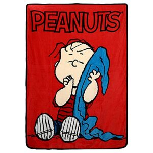 bioworld peanuts linus fleece throw blanket