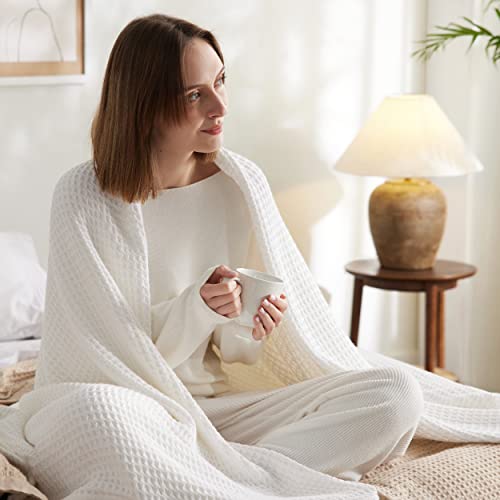 Bedsure 100% Cotton Blankets Twin XL Size for Bed - 405GSM Waffle Weave Blankets for Summer, Cozy and Warm, White Soft Lightweight Woven Blankets for All Seasons, 66x90 inches
