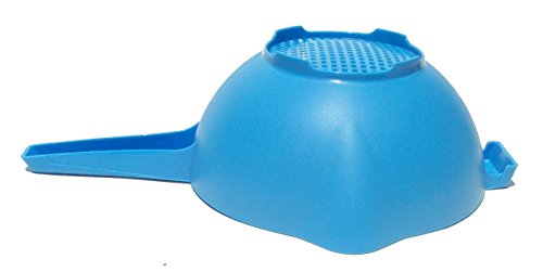 Tupperware Strainer 2 Quart Colander with Handle in Blue