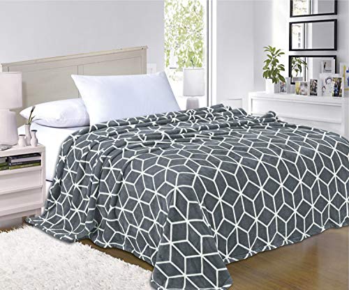 Elegant Comfort #1 Fleece Blanket on Amazon - Luxury Micro-Fleece Ultra Plush Cube Pattern - All Season Blanket, King/California King, Grey