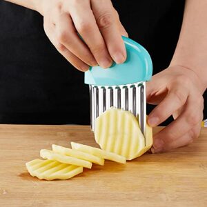 Crinkle Cutter, Stainless Steel Waffle Fry Cutter, Wavy Chopper for Veggies Potato Carrots Butter Lettuce, 2 PCS(Green and Blue)