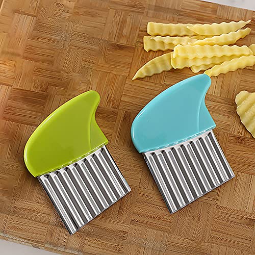 Crinkle Cutter, Stainless Steel Waffle Fry Cutter, Wavy Chopper for Veggies Potato Carrots Butter Lettuce, 2 PCS(Green and Blue)