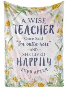 innobeta teacher retirement gifts for women, bed flannel plush blankets (50"x 65") - a wise teacher