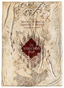 warner bros harry potter marauders map throw blanket - measures 50 x 70 inches - fade resistant super soft fleece bedding (official harry potter product)
