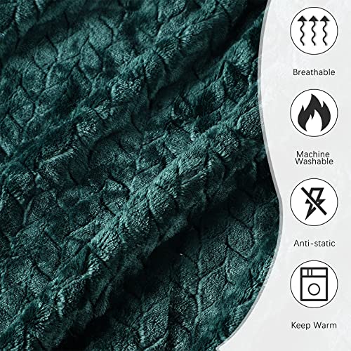 4 Pcs Large Soft Fleece Throw Blanket 50 x 70 Inch Jacquard Weave Leaves Pattern Blanket Lightweight Cozy Flannel Blanket for Most Season Sofa Bed Couch Warm Decorative Washable Blanket (Dark Green)