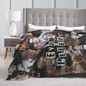 MEROHORO Evan Peters Collage Blanket (3 Sizes), Warm, Lightweight & Cozy, Super Soft & Comfy Flannel Blanket, Fleece Blanket, Microfiber Anti-Pilling Plush Blanket for Couch, Bed, Sofa, 60"x50"