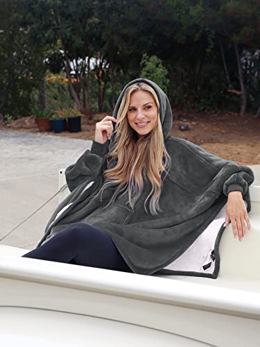 Tirrinia Oversized Hoodie Blanket Batwing Sleeve Sweatshirt Cozy Sherpa Huge Wearable Blankets Gift for Adults Women Teenagers Wife Girlfriend Grey