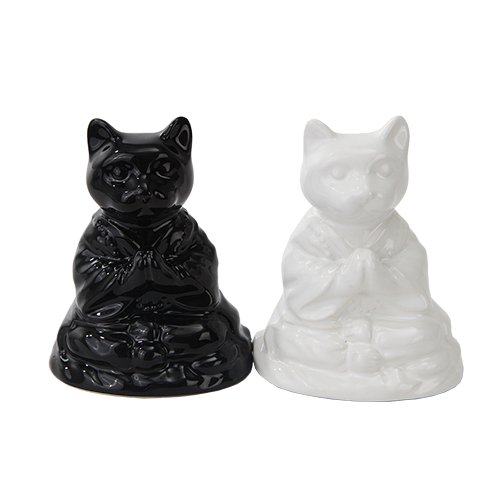 Attractives Buddha Cats Meditating Ceramic Magnetic Salt Pepper SHAKERS