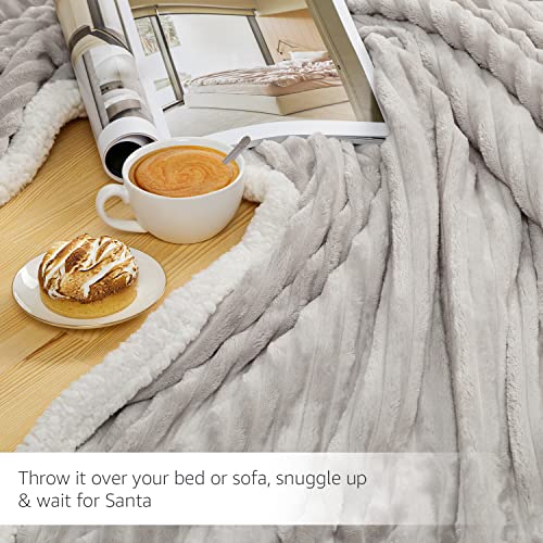 Sherpa Blanket Fleece Throw – 60x80, Pearl Grey – Soft, Plush, Fluffy, Warm, Cozy, Thick – Perfect for Bed, Sofa, Couch, Chair