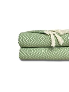 wellstil kaira | king size cotton blanket • vintage turkish throw blankets for sofa, couch, farmhouse and home decor • boho woven bedspread • cozy breathable bed blanket 80x100 inches (light green)