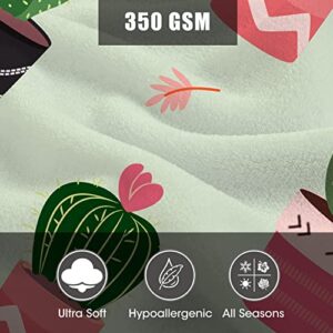 Fleece Throw Blanket for Couch Sofa Bed Office, Comfy Warm Fuzzy Flannel Throw Blanket 50 x 60 in, 350 GSM Soft Microfiber Plush Cozy Blankets Throws for Adult Kids All Season (Cactus)