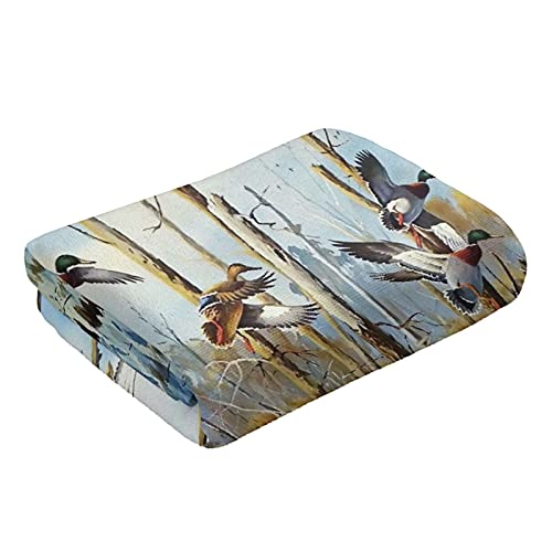 COVASA Duck Hand Towels for Bathroom Set of 2 Mallard Duck Flying Fall Wildlife Animal Hunting Microfiber Small Bath Towels Highly Absorbent Kitchen Dish Fingertip Shower Towel for Spa Gym,15.7"x27.5"