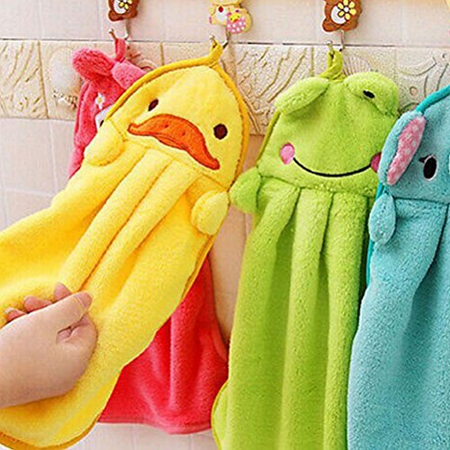 BESTOMZ Baby Hand Towel Lovely Cartoon Animal Washcloth Hanging Wipe Bathing Towel (Yellow Duck)