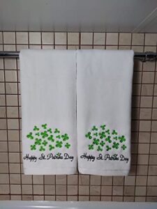happy st.patriks day hand towel valentines day kitchen bathroom faucet towel be mine fingertip towel set highly absorbent spa gym guest shower towels 11x18 inches holiday decorations (white, 2)