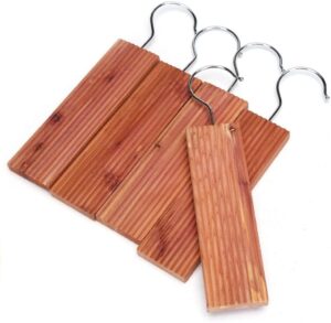 wahdawn cedar hangers planks balls for clothes storage closets drawers fresh scent (4 hangups and 10 balls)