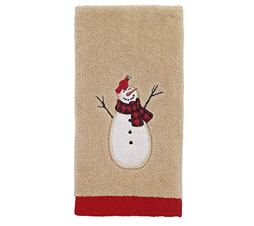 Avanti Snowmen Gathering Fingertip Towel