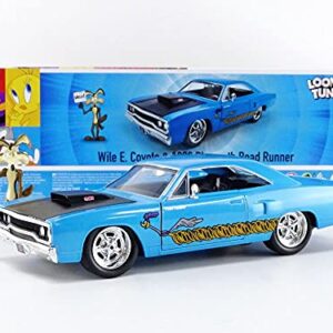 Jada 1:24 Diecast 1970 Plymouth Roadrunner with Wile E Coyote Figure