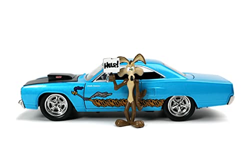 Jada 1:24 Diecast 1970 Plymouth Roadrunner with Wile E Coyote Figure