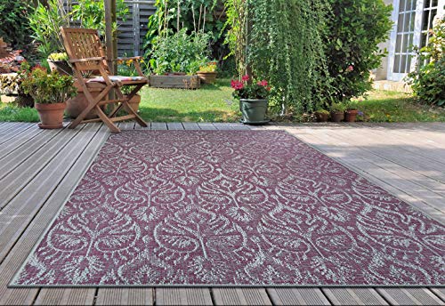 Couristan Marseille Cassis Indoor/Outdoor Area Rug, 2' x 3'7", Plum-Ivory