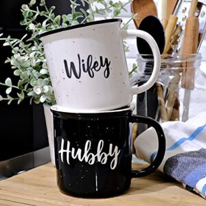 MAINEVENT Wifey Hubby Mugs Set of 2 Coffee Mug, Bride Groom Mug Set Wedding Gift to Give, Couples Coffee Mug Set Quote, Newlywed Coffee Mugs Gift Set, Mr Mrs Mugs for Married Couple