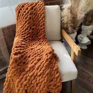 kaffrey 50 x 60 inches, 4.2 lb, chunky knit blanket, luxury hand-knitted chenille throw blanket, soft and cozy giant knitted blanket, machine-washable and non-shedding, honey hazelnut