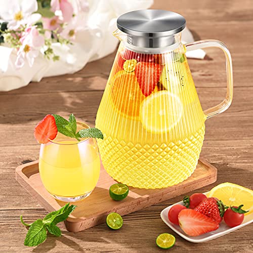 Glass Pitcher, veecom 80oz Glass Pitcher with Lid and Spout, Large Glass Water Pitcher for Juice, Lemonade and Hot&Cold Beverage, Iced Tea Pitcher for Fridge, Heat Resistant Glass Carafe with Brush