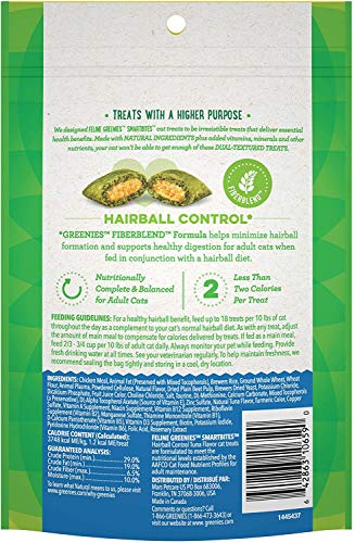 Greenies (4 Pack) Smartbites Hair Indoor Control (previously Called Hairball Control) Chicken and Tuna, (4.6oz, 2 Each) with 10ct PetFaves Wipes