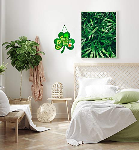 SICOHOME St. Patrick's Day Decoration,9.5"x 10" Happy St. Patrick's Day Door Sign,Shamrock Shaped Hanging Sign for Party Supplies Home Window Wall Farmhouse Indoor Outdoor Decor