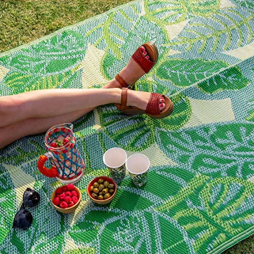 Talking Tables Green Tropical Palm Leaf Waterproof Outdoor Rug | Plastic, Lightweight & Non Slip Mat with Double-Sided Jungle Leaves Pattern | for Garden, Patio, Decking, Bathroom, Utility, Picnic