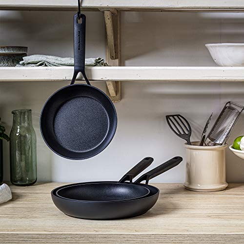 KitchenAid Classic Frying Pan, Non Stick Aluminium Pan with Stay-Cool Handle - Induction and Oven Safe Cookware - 28 cm