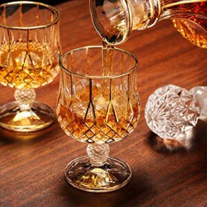 SALADAYS Whiskey Decanter and Glasses Set, Gold Crystal Decanter Set with 4 Whiskey Glasses, Gift Box, Perfect for Bourbon, Scotch and Wine - Gifts for Men