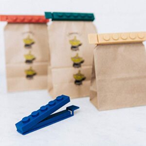 Bag Clips For Food Packages - Sealing Clips For Snack Bags | Kitchen Clips For Open Cookie Bags | Designed as a Set of 8 Cute Stackable Bricks | Multicolor Sealers