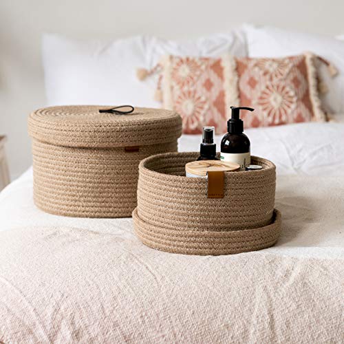 DENJA & CO Round Baskets with Lids - Set of 2 Decorative Jute Baskets with Lids for Organizing - Natural Jute Rope Lidded Baskets with Genuine Leather Tabs - Storage Baskets with Lids