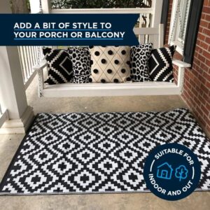 Black and White Reversible Indoor/Outdoor Rug That's UV and Stain Resistant. Ideal Outdoor Carpet and Patio Rug at 6 ft x 3.9 ft (180 cm x 120 cm). Looks Great in Gardens, Decks and on Balconies.