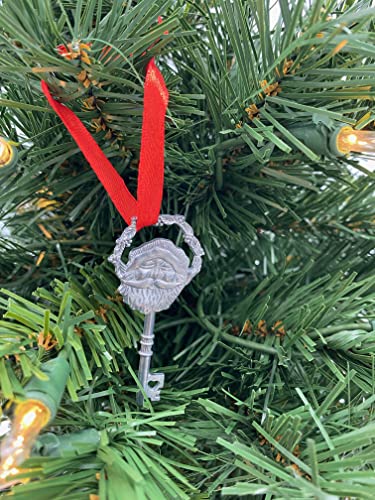 Santa Key for No Chimney Houses Magic Skeleton Keys with Santas Face, 2 Inches Long