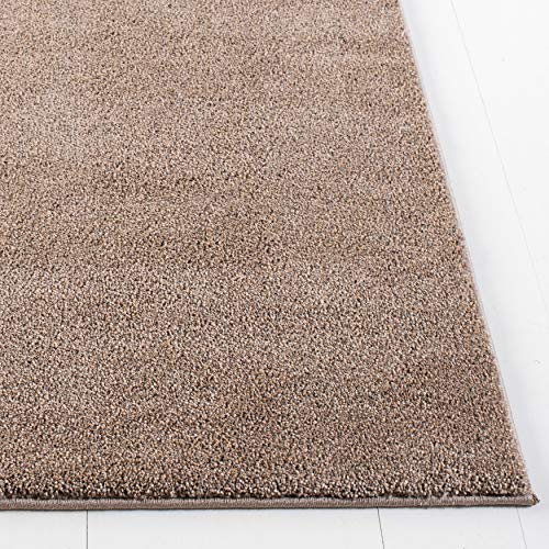 SAFAVIEH Plain and Solid Collection 5'5" x 7'7" Taupe PNS320 Non-Shedding Living Room Bedroom Dining Home Office Area Rug