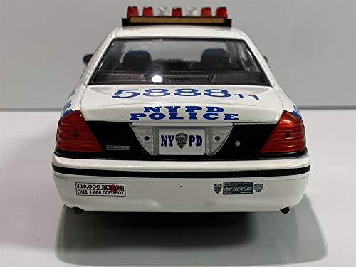 Greenlight 85513 Hot Pursuit - 2011 Ford Crown Victoria Police New York City Police Dept (NYPD) 1/24 Scale