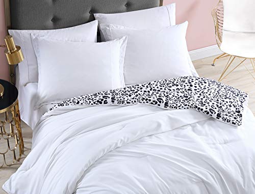 Betsey Johnson - King Duvet Cover Set, Reversible Bedding with Matching Shams, Modern Home Decor (Water Leopard White, King)