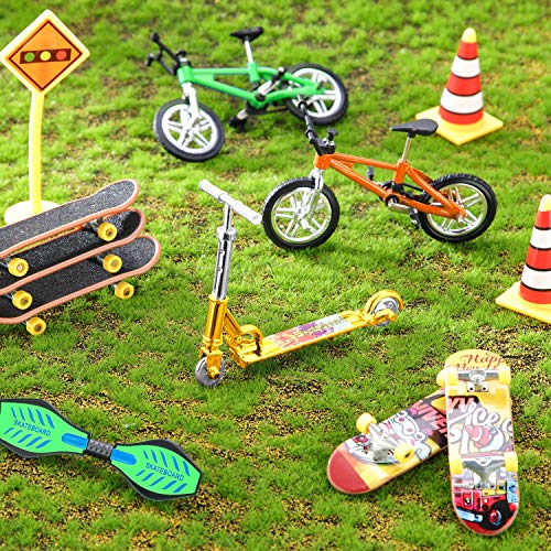 18 Pieces Mini Finger Toys Set Finger Skateboards Finger Bikes Scooter Tiny Swing Board Fingertip Movement Party Favors Replacement Wheels and Tools