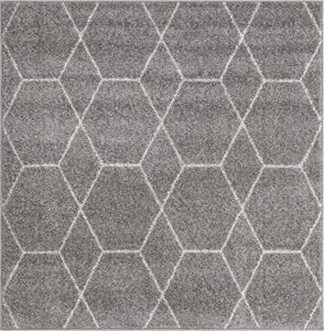 unique loom trellis frieze collection area rug - geometric (4' square, light gray/ ivory)