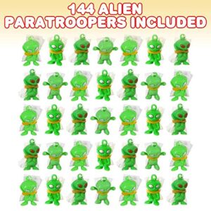 ArtCreativity Alien Paratroopers with Parachutes, Bulk Pack of 144, Vinyl Parachute Toys, Durable Plastic Guys Playset, Fun Parachute Party Favors, Goody Bag Stuffers, for Boys and Girls