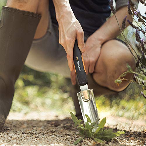 Fiskars 315540-1001 Xact Garden Hand Weeder, Black/Silver