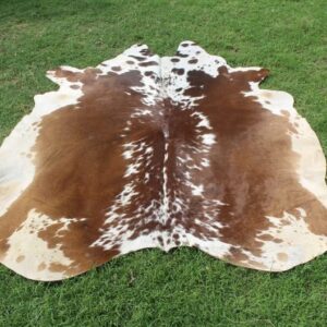 New Large 100% Brown & White Cowhide Leather Rugs Cow Hide Skin Carpet Area 26-30 SQ.FT (Brown & White)
