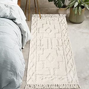 Uphome Boho Runner Rug 2' x 4.3' Tufted Cotton Accent Throw Rugs with Tassel Woven Machine Washable Tribal Floor Mat for Laundry Doorway Hallway Porch Bedroom Kitchen,Beige