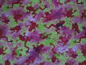 frog purple red green frogs cotton fabric size;1/4 yard(18x22)