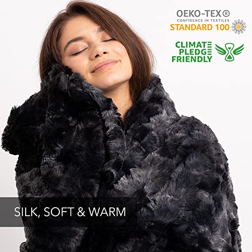 Luxury Plush Blanket - Cozy, Soft, Fuzzy Faux Fur Throw Blanket for Couch - Ideal Comfy Minky Blanket for Adults for Cold Nights by Everlasting Comfort