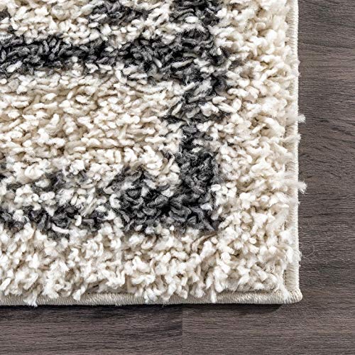 nuLOOM Mira Moroccan Diamond Shag Area Rug, 5' 3" x 7' 7", Off-white